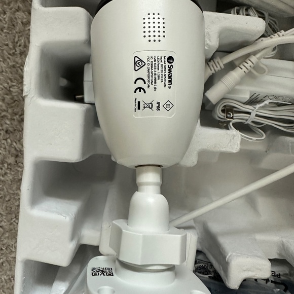 Swann Security System (Spotlight Outdoor/Indoor Camera 3Pck) SWIFI-SPOTCAMPK3-CL - Picture 14 of 16